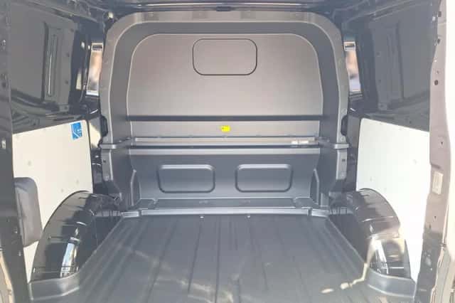 Ford E-Transit (2025) thumbnail 13