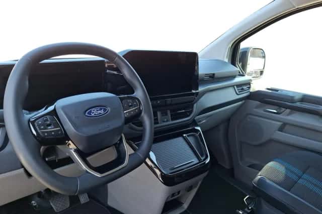 Ford E-Transit (2025) thumbnail 17