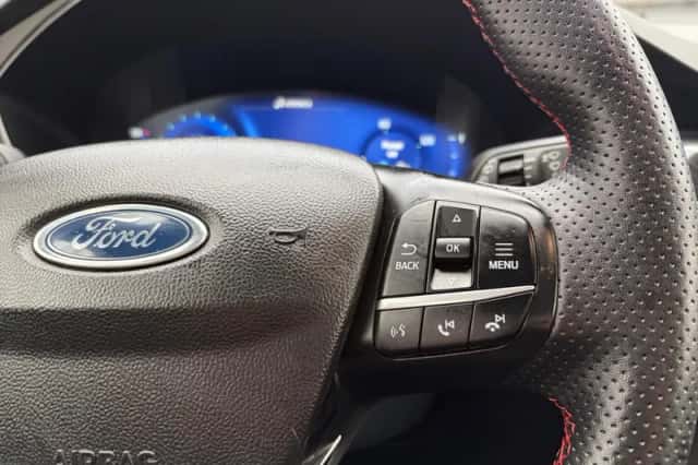 Ford Kuga (2023) thumbnail 13