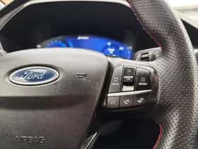 Ford Kuga (2023) thumbnail 13