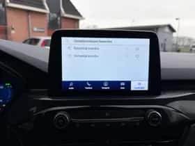 Ford Kuga (2023) thumbnail 14