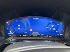 Ford Kuga (2023) thumbnail 15