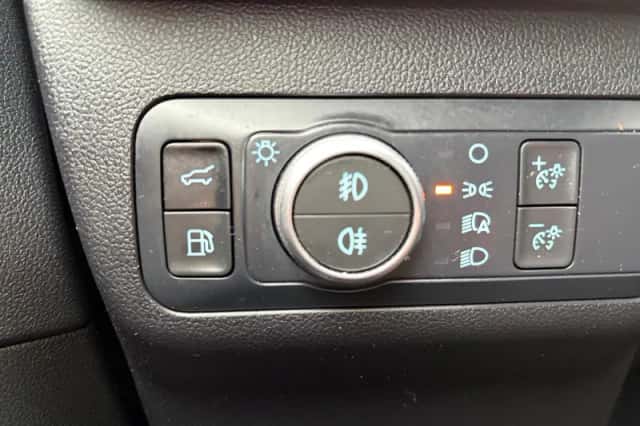 Ford Kuga (2023) thumbnail 24