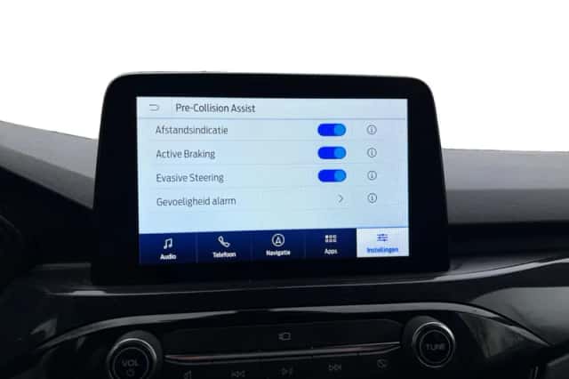 Ford Kuga (2023) thumbnail 36