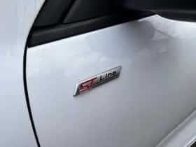 Ford Kuga (2023) thumbnail 38
