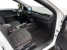Ford Kuga (2023) thumbnail 41