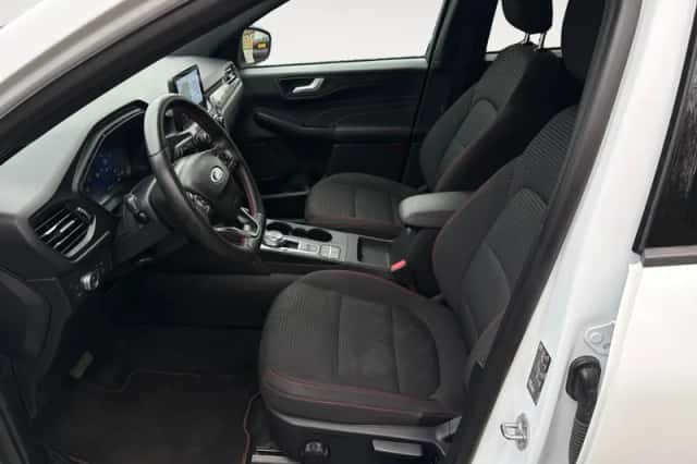 Ford Kuga (2023) thumbnail 9