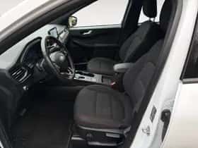 Ford Kuga (2023) thumbnail 9