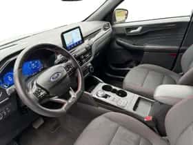 Ford Kuga (2023) thumbnail 10