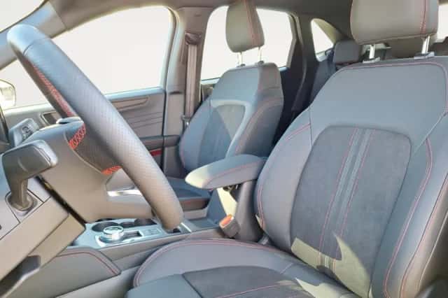 Ford Kuga (2026) thumbnail 4
