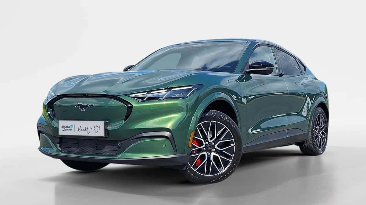 Ford Mustang Mach-E (2026) — foto 1