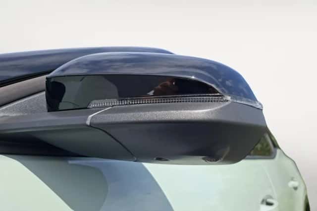 Ford Explorer (2026) thumbnail 5