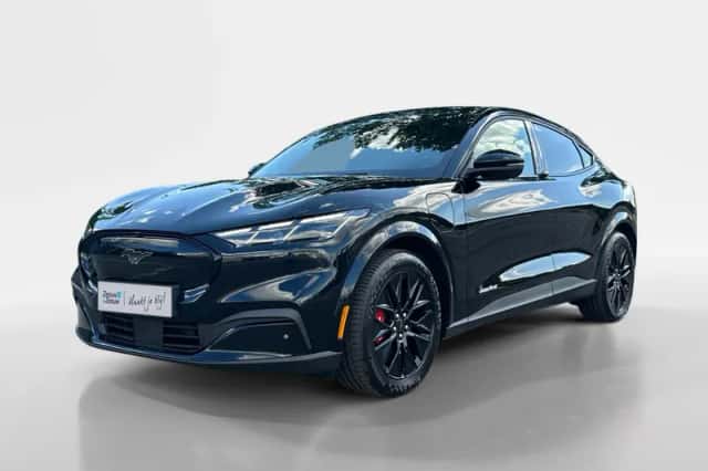 Ford Mustang Mach-E (2026) thumbnail 2