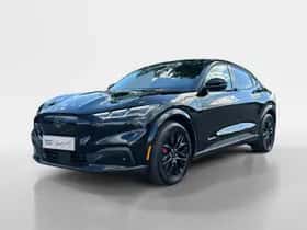Ford Mustang Mach-E (2026) thumbnail 2