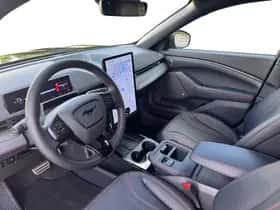 Ford Mustang Mach-E (2026) thumbnail 17