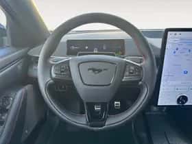 Ford Mustang Mach-E (2026) thumbnail 21