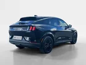 Ford Mustang Mach-E (2026) thumbnail 6