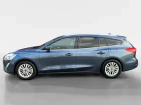 Ford Focus (2019) thumbnail 2
