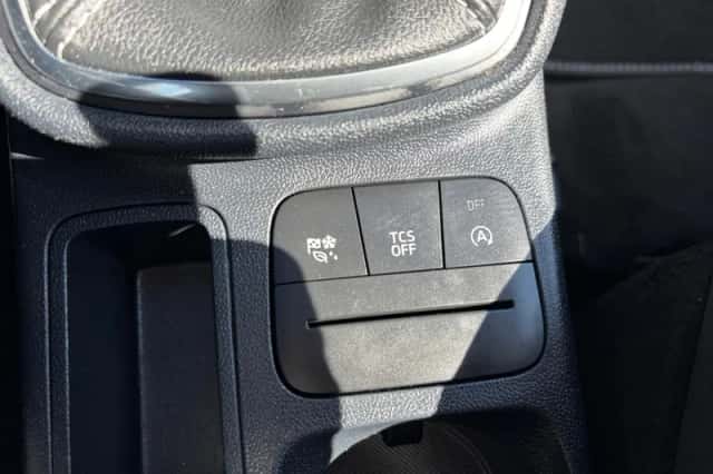 Ford Fiesta (2021) thumbnail 24