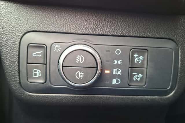Ford Kuga (2023) thumbnail 13