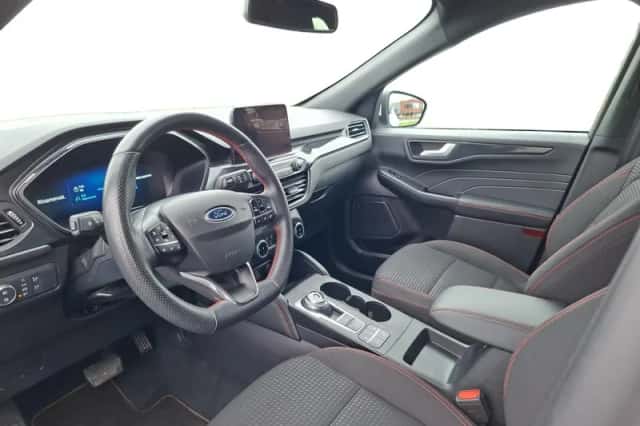 Ford Kuga (2023) thumbnail 14