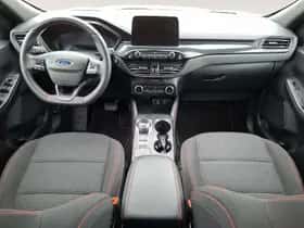 Ford Kuga (2023) thumbnail 16