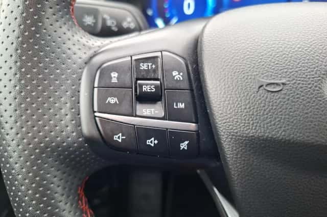 Ford Kuga (2023) thumbnail 24