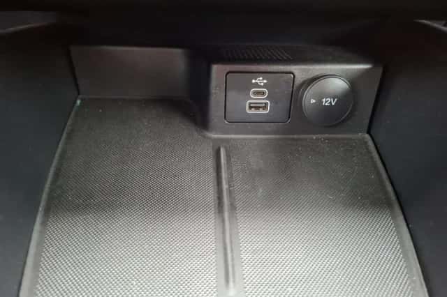 Ford Kuga (2023) thumbnail 29