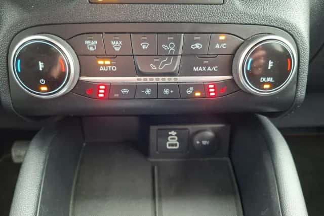 Ford Kuga (2023) thumbnail 30