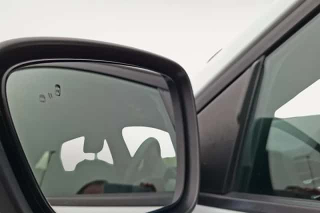 Ford Kuga (2023) thumbnail 4