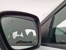 Ford Kuga (2023) thumbnail 4