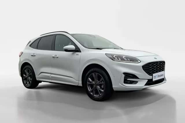 Ford Kuga (2023) thumbnail 5