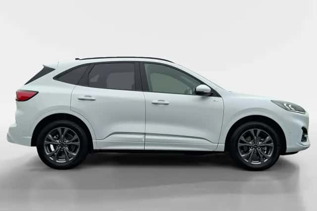 Ford Kuga (2023) thumbnail 6