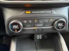 Ford Kuga (2022) thumbnail 14