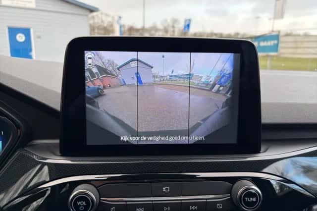Ford Kuga (2022) thumbnail 15