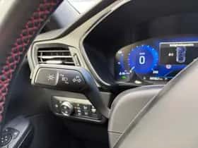 Ford Kuga (2022) thumbnail 18