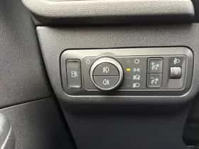 Ford Kuga (2022) thumbnail 31