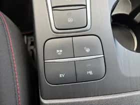 Ford Kuga (2022) thumbnail 34