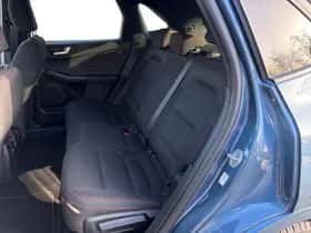 Ford Kuga (2022) thumbnail 39