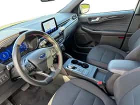 Ford Kuga (2022) thumbnail 10