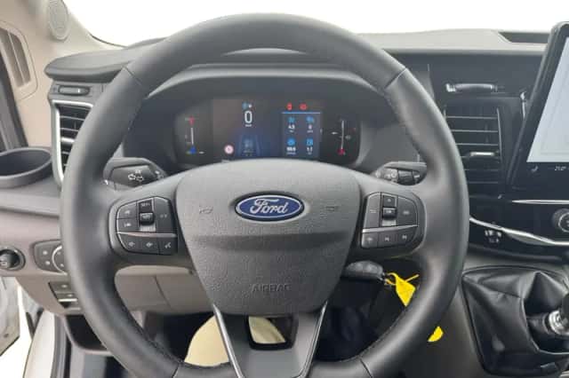 Ford Transit (2024) thumbnail 17