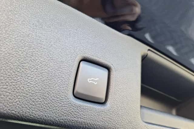 Ford Kuga (2026) thumbnail 17