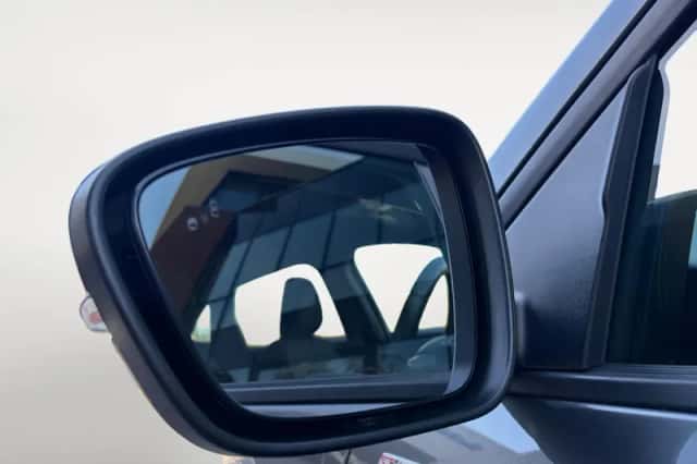 Ford Kuga (2023) thumbnail 11