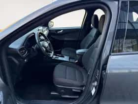Ford Kuga (2023) thumbnail 17