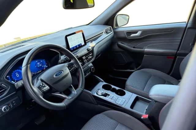Ford Kuga (2023) thumbnail 18