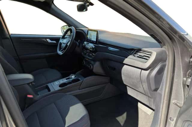 Ford Kuga (2023) thumbnail 19