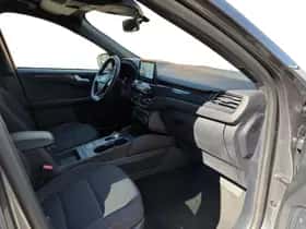 Ford Kuga (2023) thumbnail 19