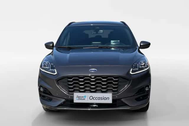Ford Kuga (2023) thumbnail 3