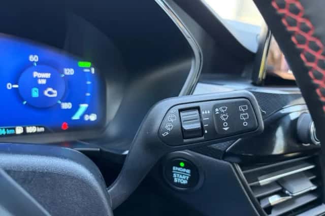 Ford Kuga (2023) thumbnail 26