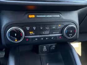 Ford Kuga (2023) thumbnail 33